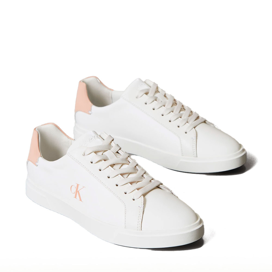 sneakers-in-pelle-con-logo-distintivo sneakers-in-pelle-con-logo-distintivo