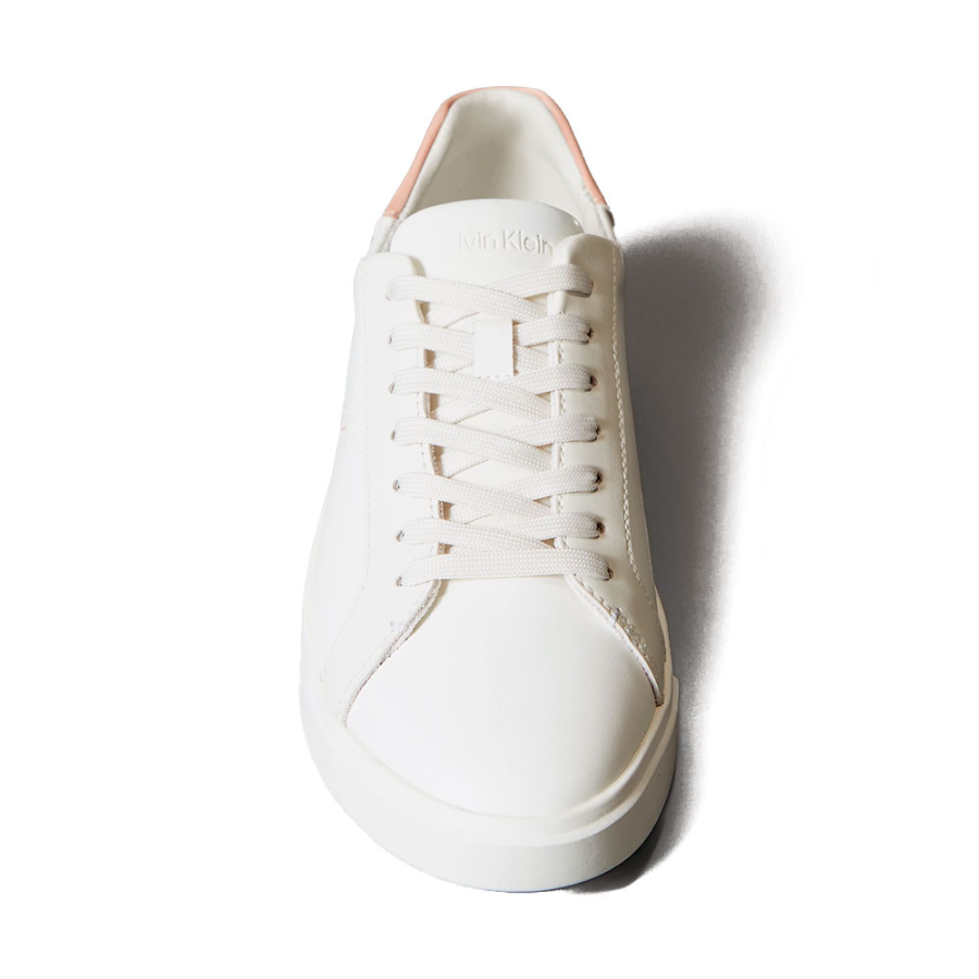 leder-sneaker-mit-markantem-logo leder-sneaker-mit-markantem-logo