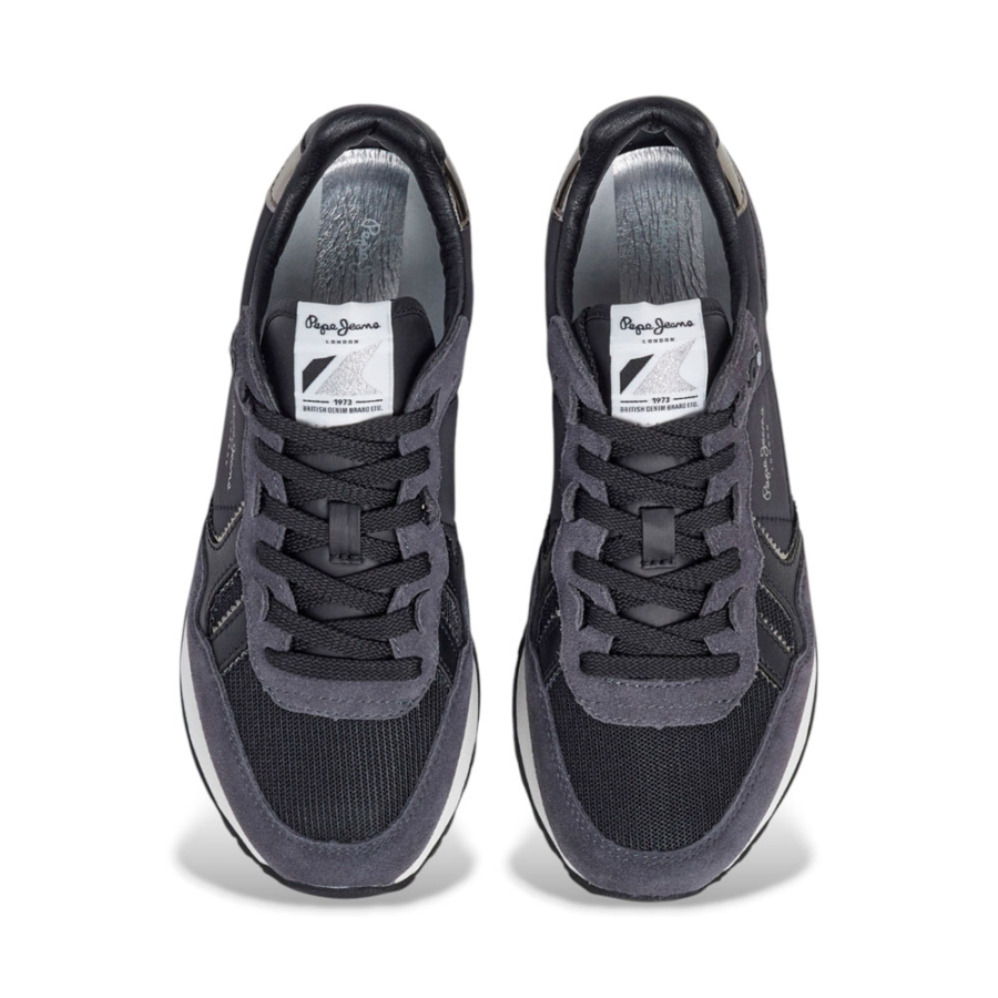 sneakers-brit-mirror