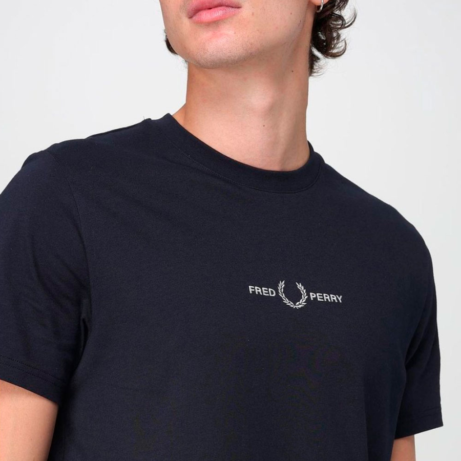 camiseta-bordada camiseta-bordada