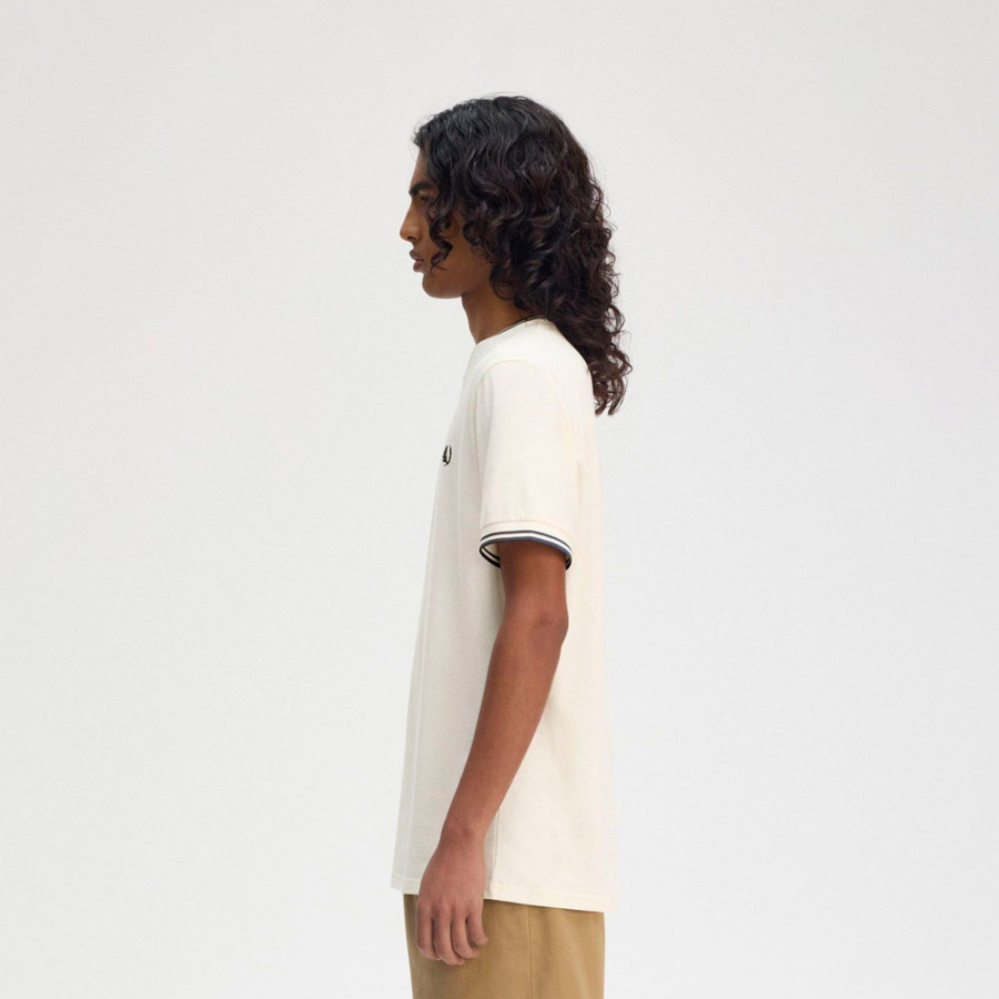 t-shirt-con-finiture-a-due-strisce t-shirt-con-finiture-a-due-strisce