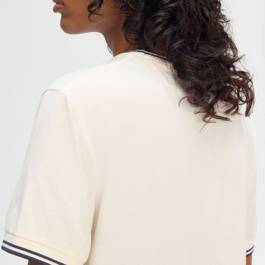 t-shirt-con-finiture-a-due-strisce t-shirt-con-finiture-a-due-strisce