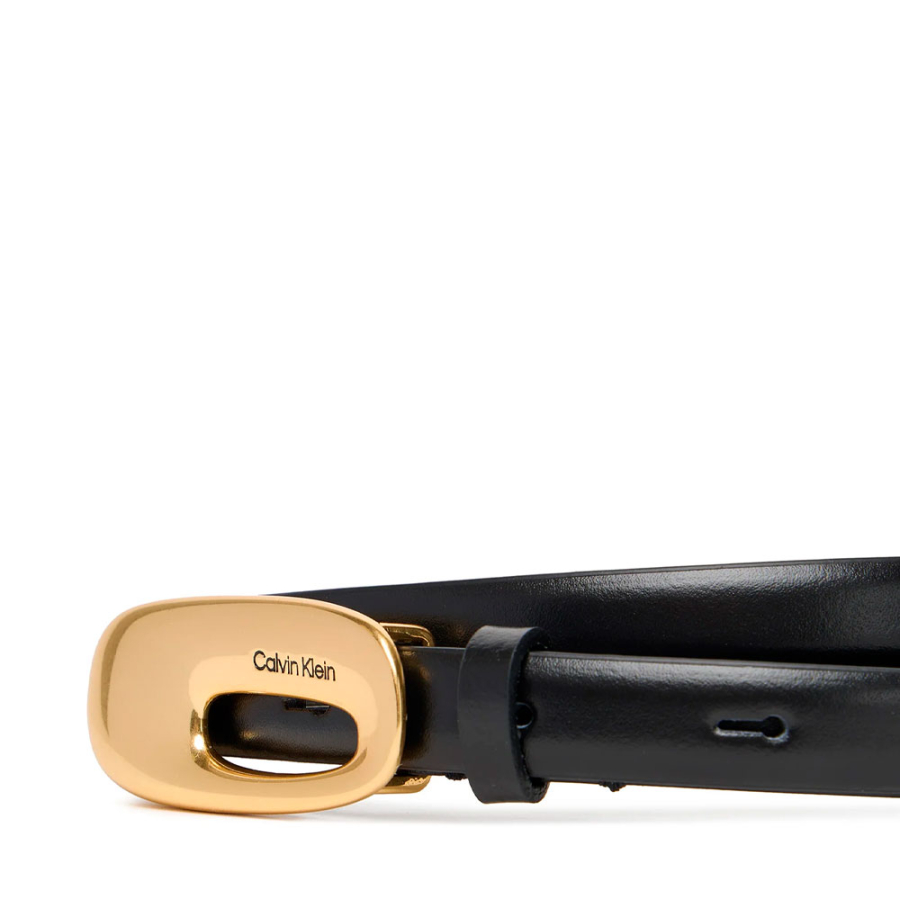 ceinture-a-boucle-chucnhy-allongee ceinture-a-boucle-chucnhy-allongee