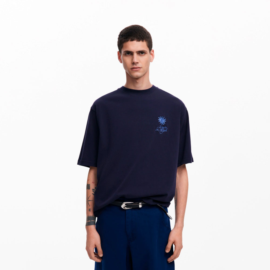 short-sleeved-sun-t-shirt