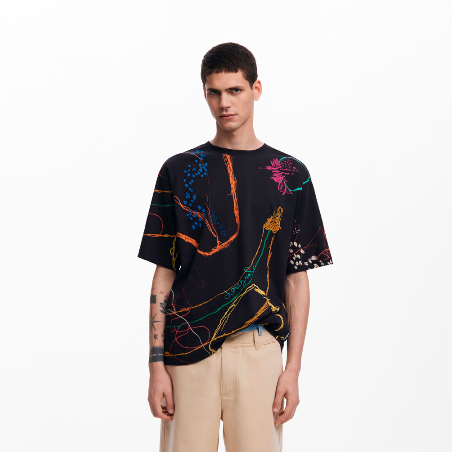 t-shirt-a-manches-courtes-avec-dessins t-shirt-a-manches-courtes-avec-dessins