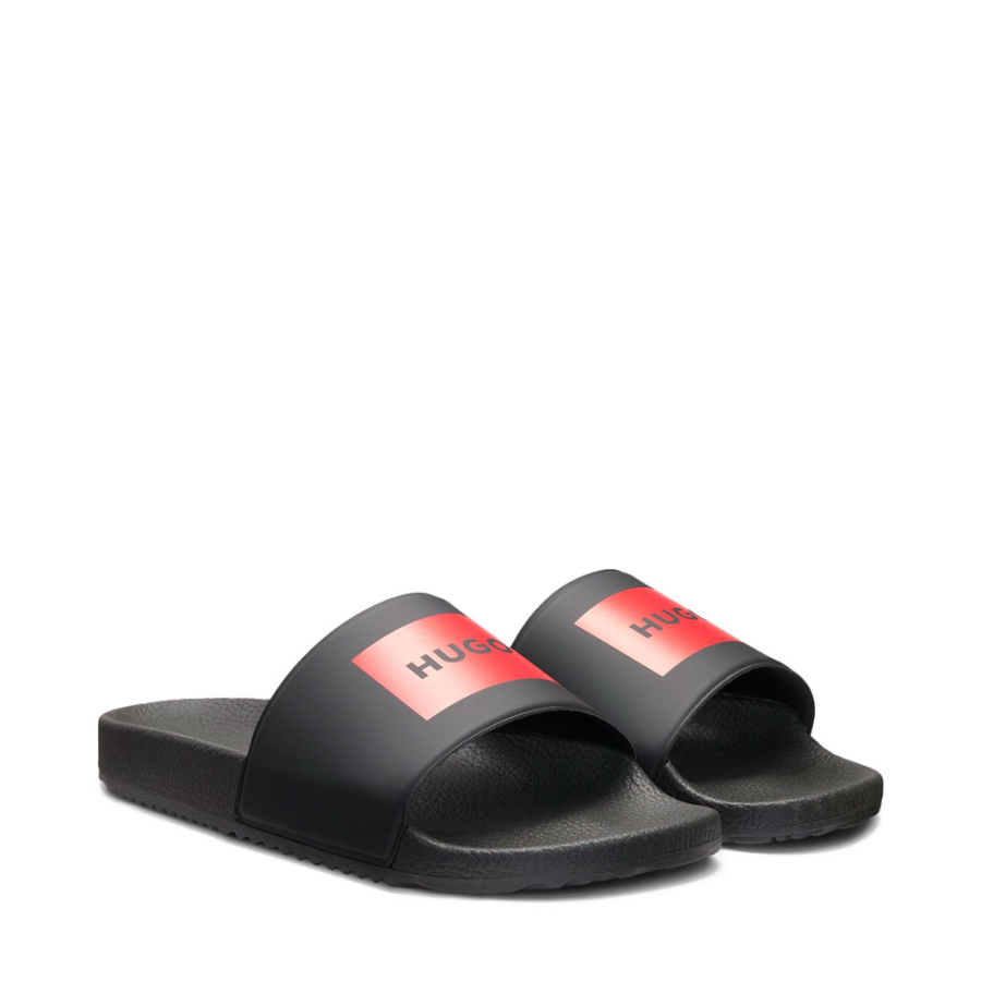 flip-flops-with-logo-on-the-strap