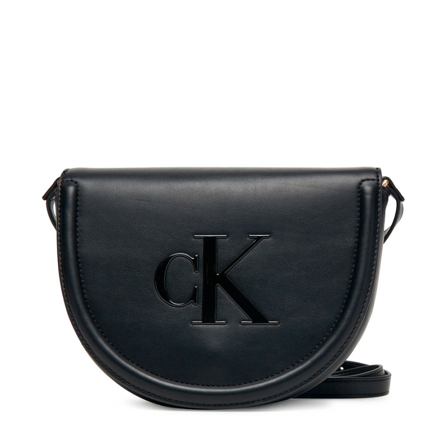 saddle-bag-with-engraved-monogram