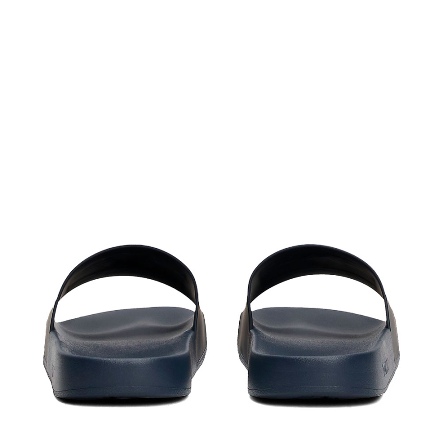 tongs-avec-logo-caoutchoute tongs-avec-logo-caoutchoute