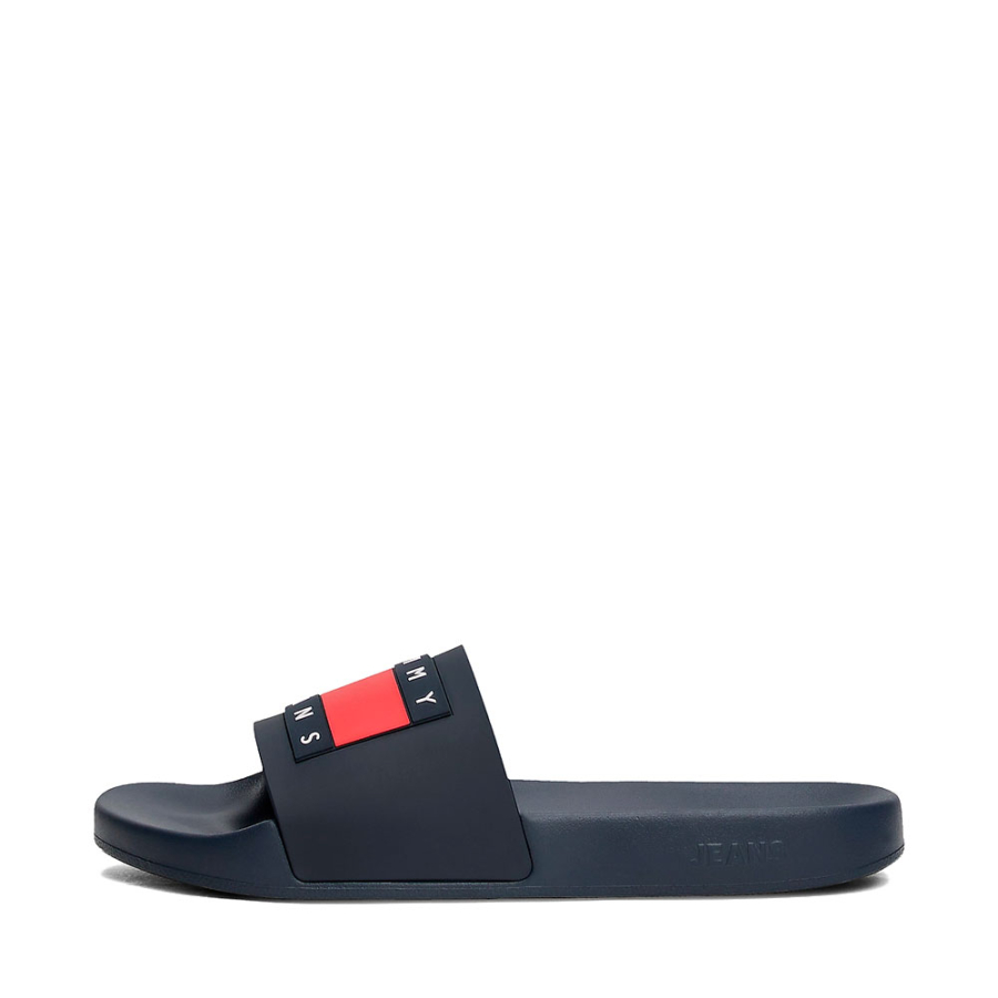 chanclas-con-logo-engomado