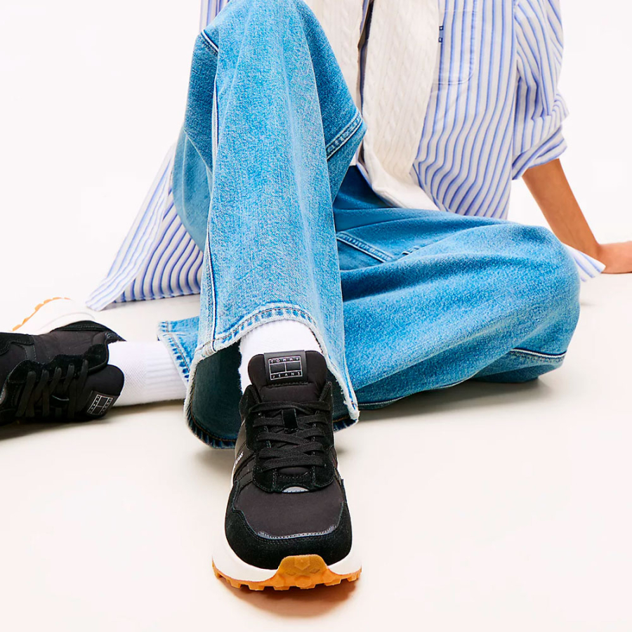zapatillas-de-ante-con-mezcla-de-texturas