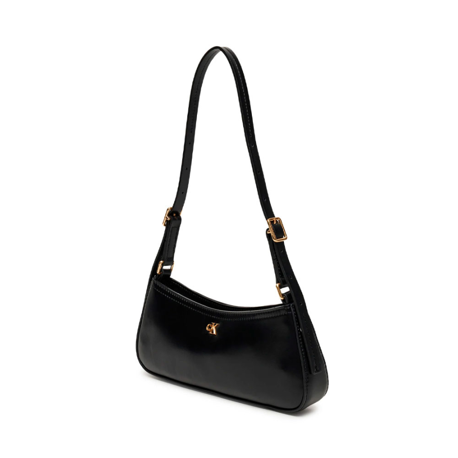 bolso-de-hombro-con-herraje-con-logo-monograma