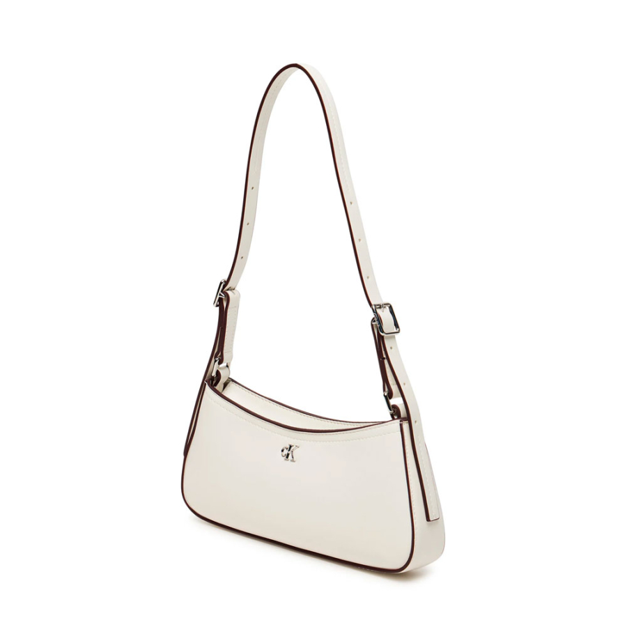 bolso-de-hombro-con-herraje-con-logo-monograma