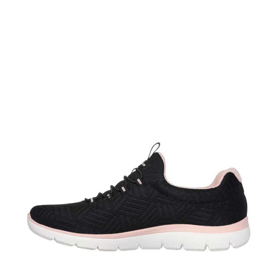 summits-sneakers-artistry-chic