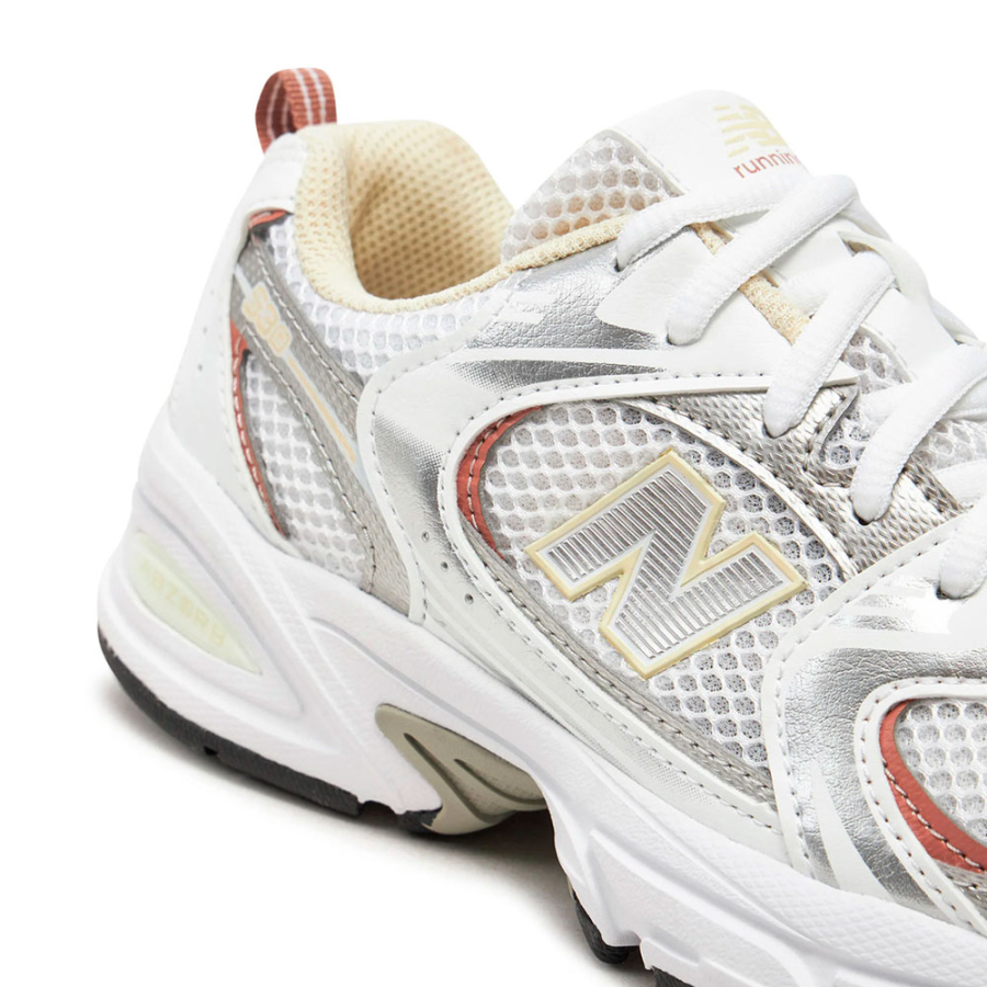 scarpe-da-ginnastica-530 scarpe-da-ginnastica-530