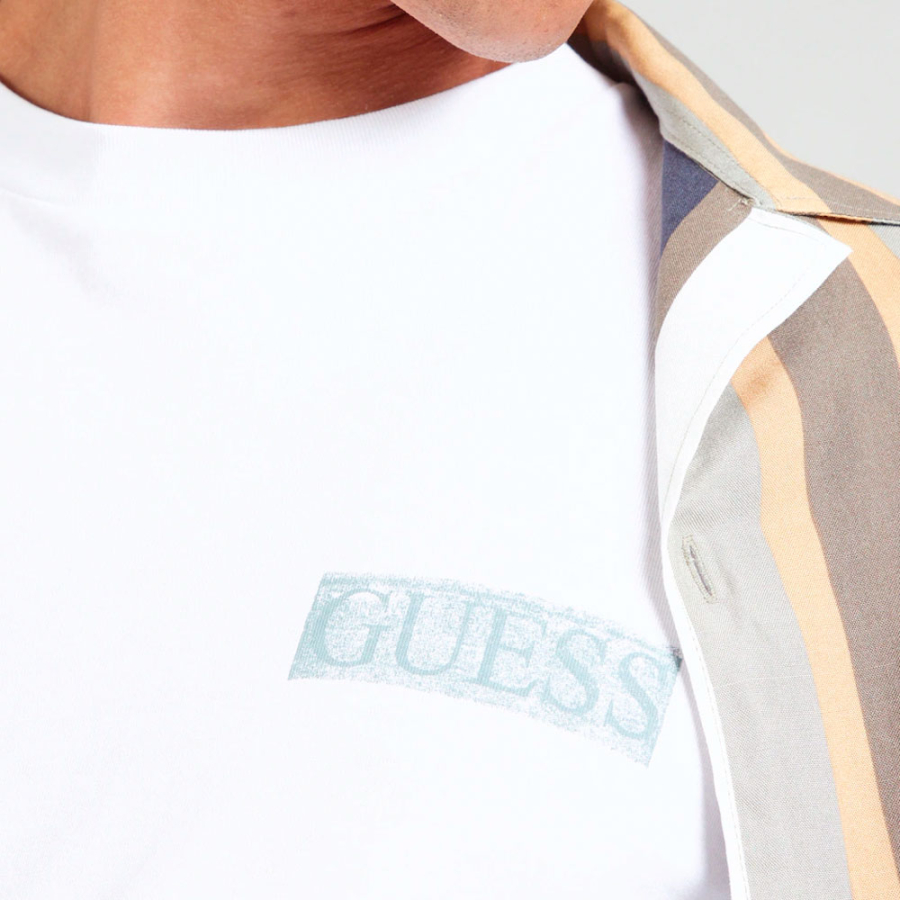 oversized-back-logo-t-shirt