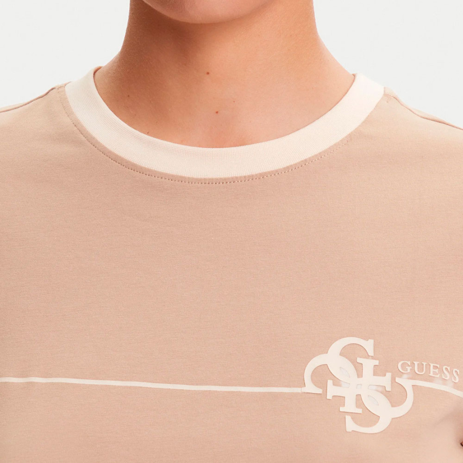 camiseta-con-logotipo-corte-slim