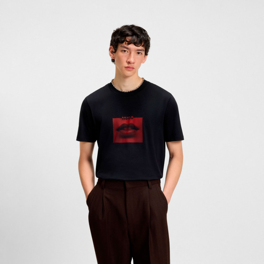 camiseta-de-algodao-jersey-com-ilustracao-de-labios camiseta-de-algodao-jersey-com-ilustracao-de-labios