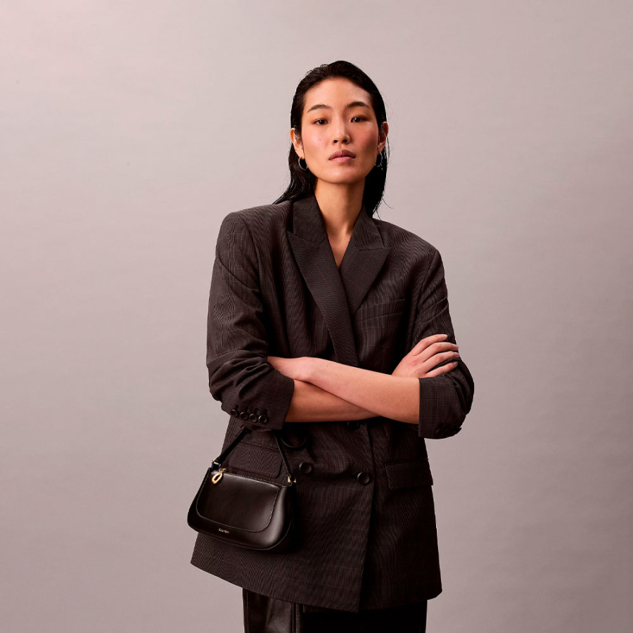 long-shoulder-bag-with-zipper