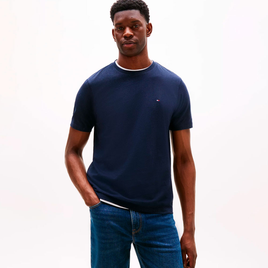 t-shirt-mit-rundhalsausschnitt-und-gesticktem-logo