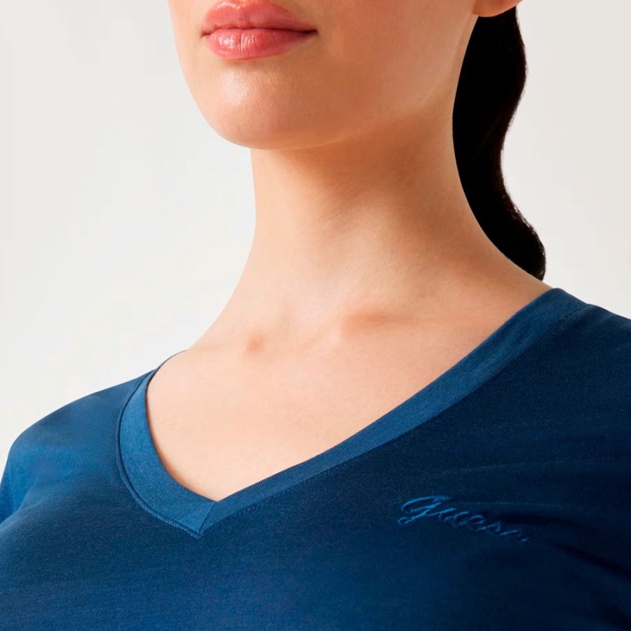 v-neck-t-shirt v-neck-t-shirt
