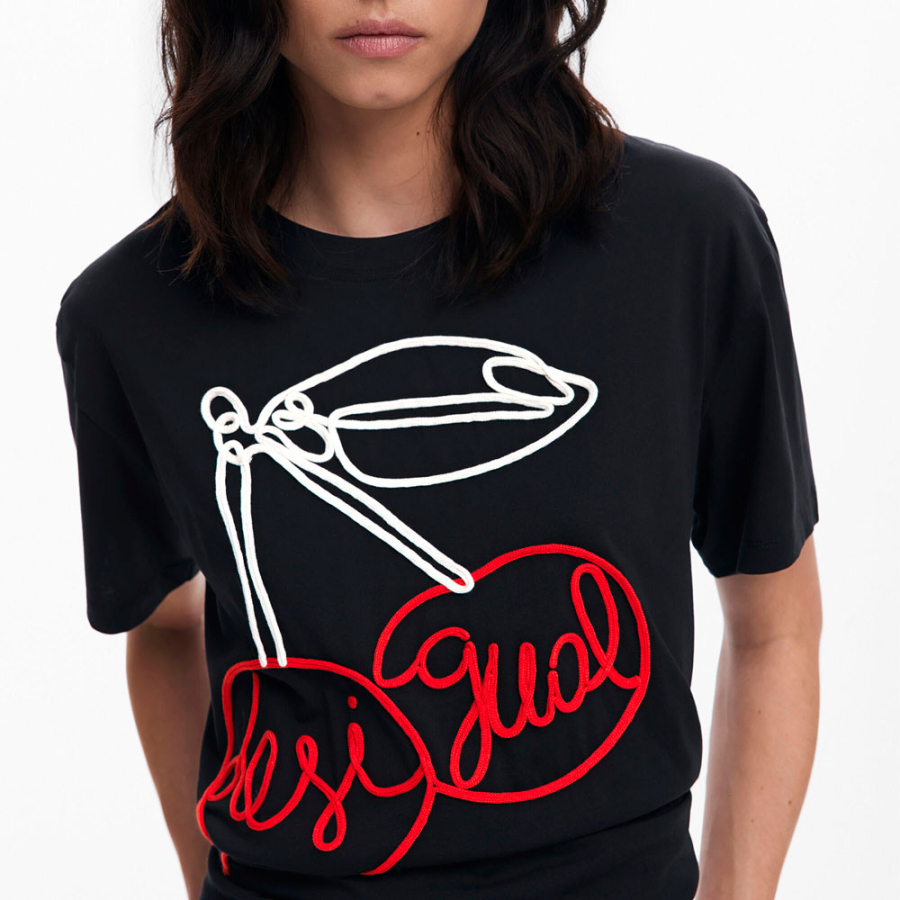 camiseta-relieve-cerezas camiseta-relieve-cerezas