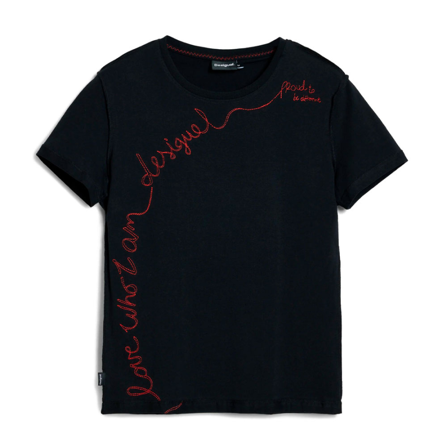 t-shirt-avec-phrase-brodee