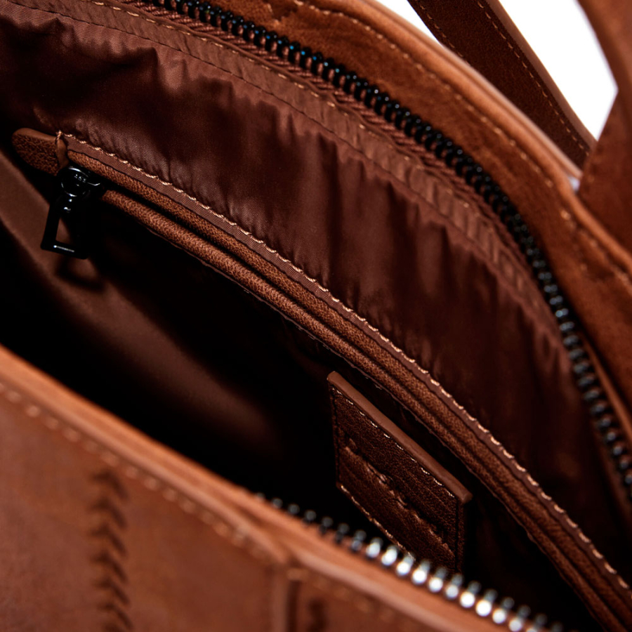 petit-sac-a-dos-en-cuir-effet-patch petit-sac-a-dos-en-cuir-effet-patch