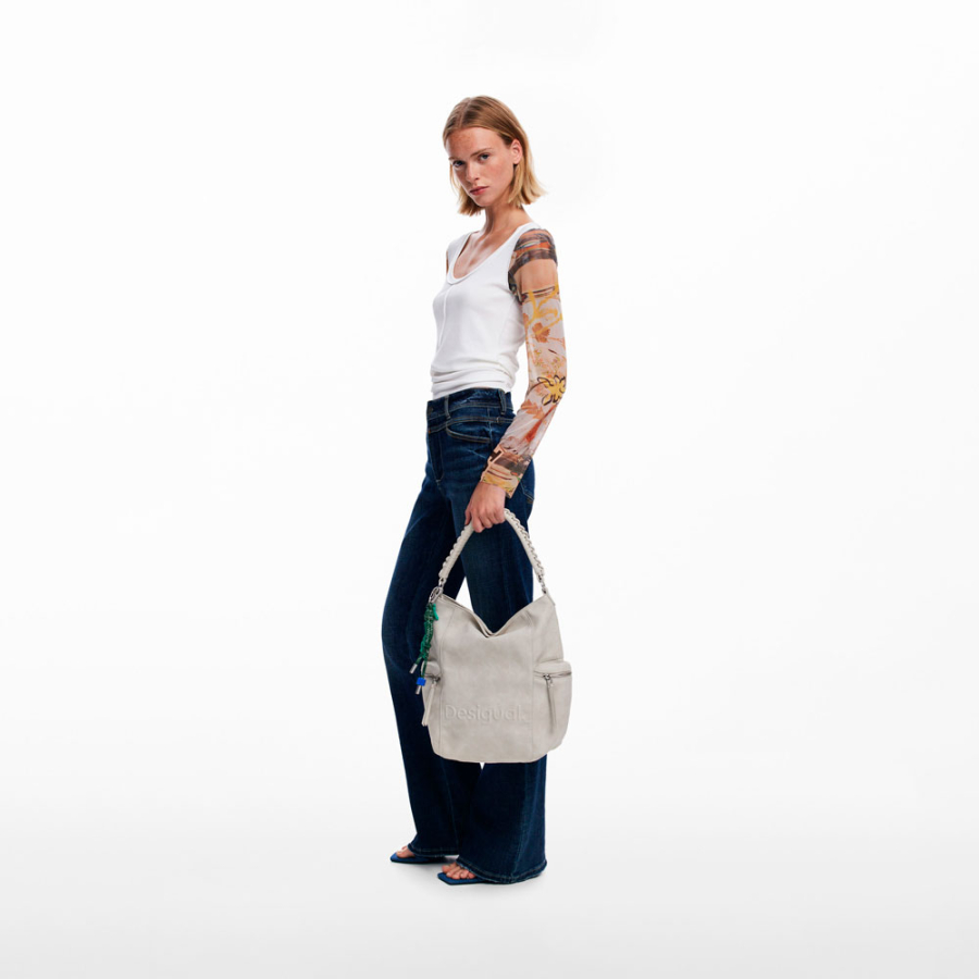 grand-sac-a-dos-effet-cuir-avec-logo grand-sac-a-dos-effet-cuir-avec-logo