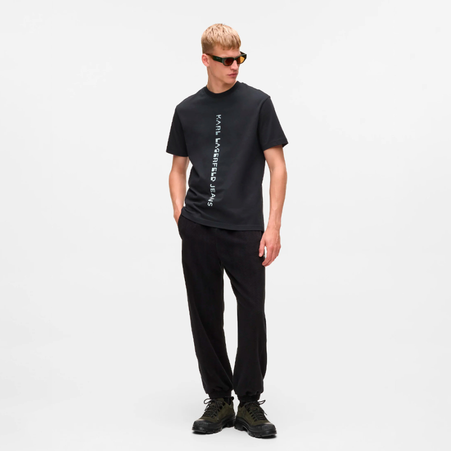 t-shirt-mit-vertikalem-logo t-shirt-mit-vertikalem-logo