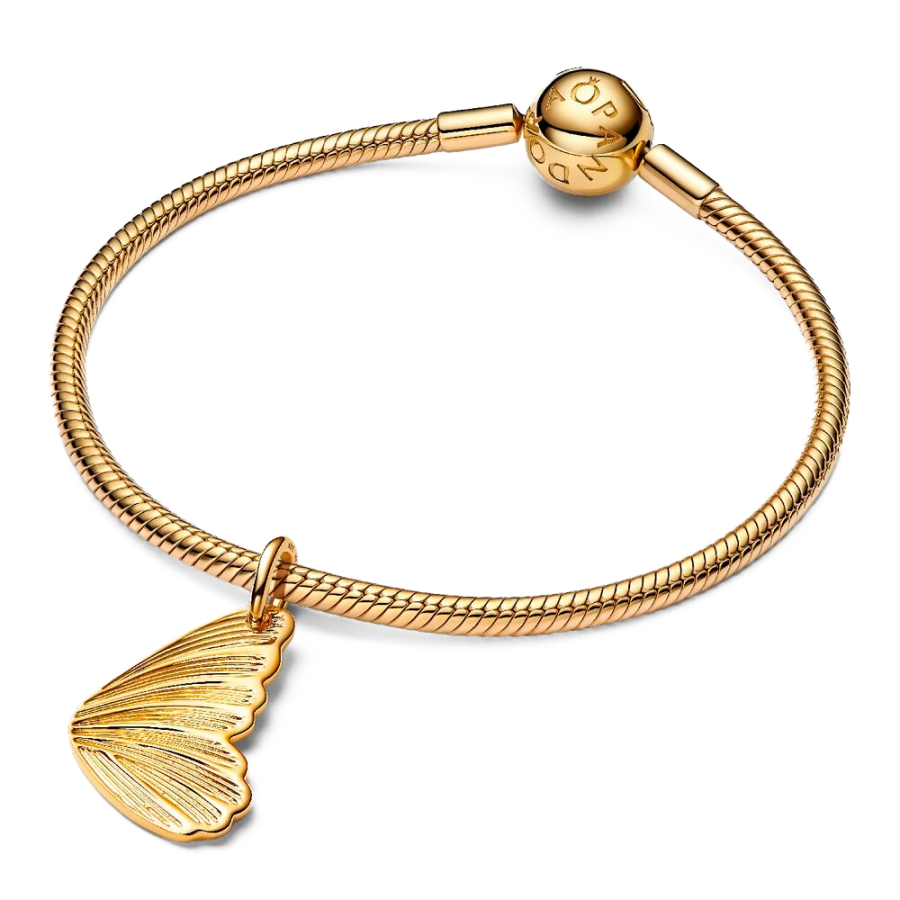ciondolo-con-targhetta-a-forma-di-ala-di-farfalla-incisa-e-placcata-in-oro-364015c00