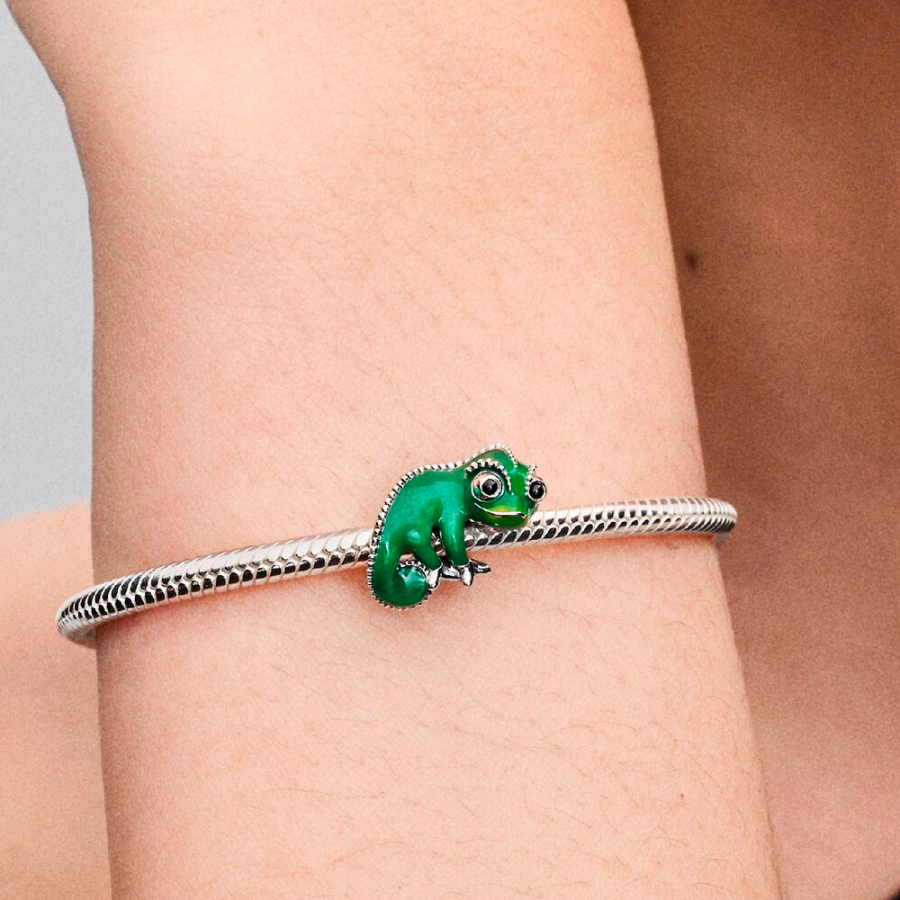 disneys-tangled-pascal-farbwechsel-charme-793983c01 disneys-tangled-pascal-farbwechsel-charme-793983c01