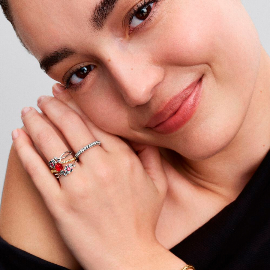bague-rose-enchantee-la-belle-et-la-bete-de-disney-163984c01