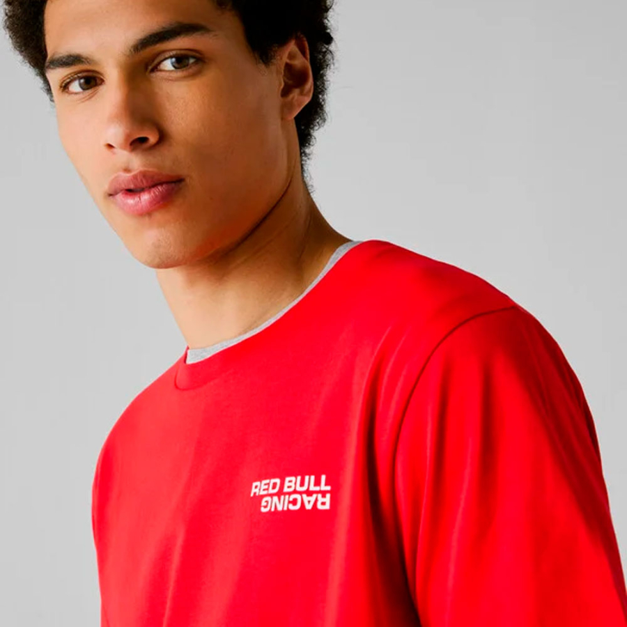 camiseta-com-logo-estampado-e-corte-regular camiseta-com-logo-estampado-e-corte-regular
