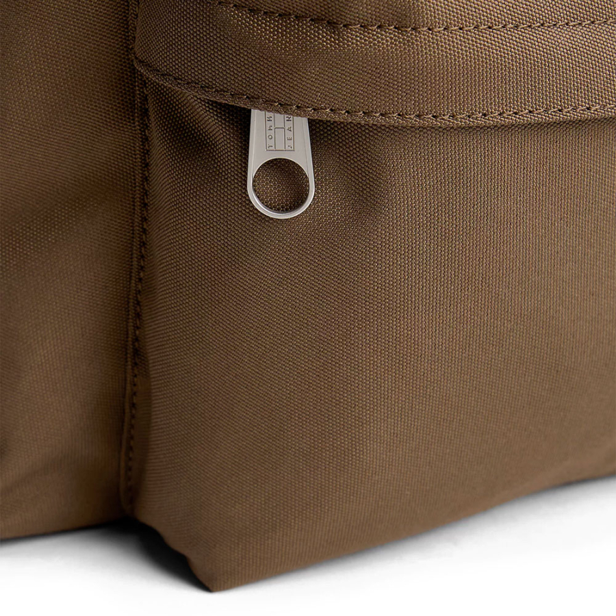 essential-logo-rucksack essential-logo-rucksack