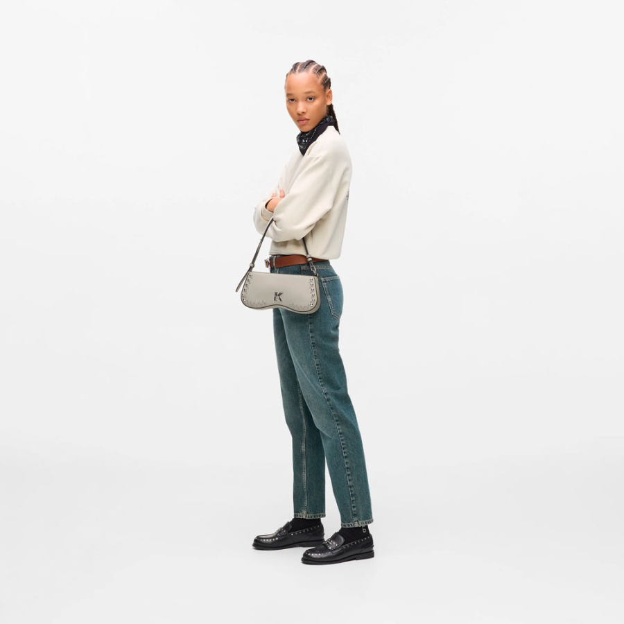 borsa-a-tracolla-con-occhiali-da-sole-borchiati borsa-a-tracolla-con-occhiali-da-sole-borchiati