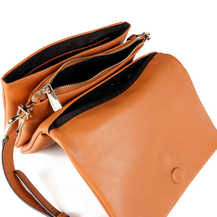 bolsa-de-ombro-com-tres-compartimentos-e-aba bolsa-de-ombro-com-tres-compartimentos-e-aba