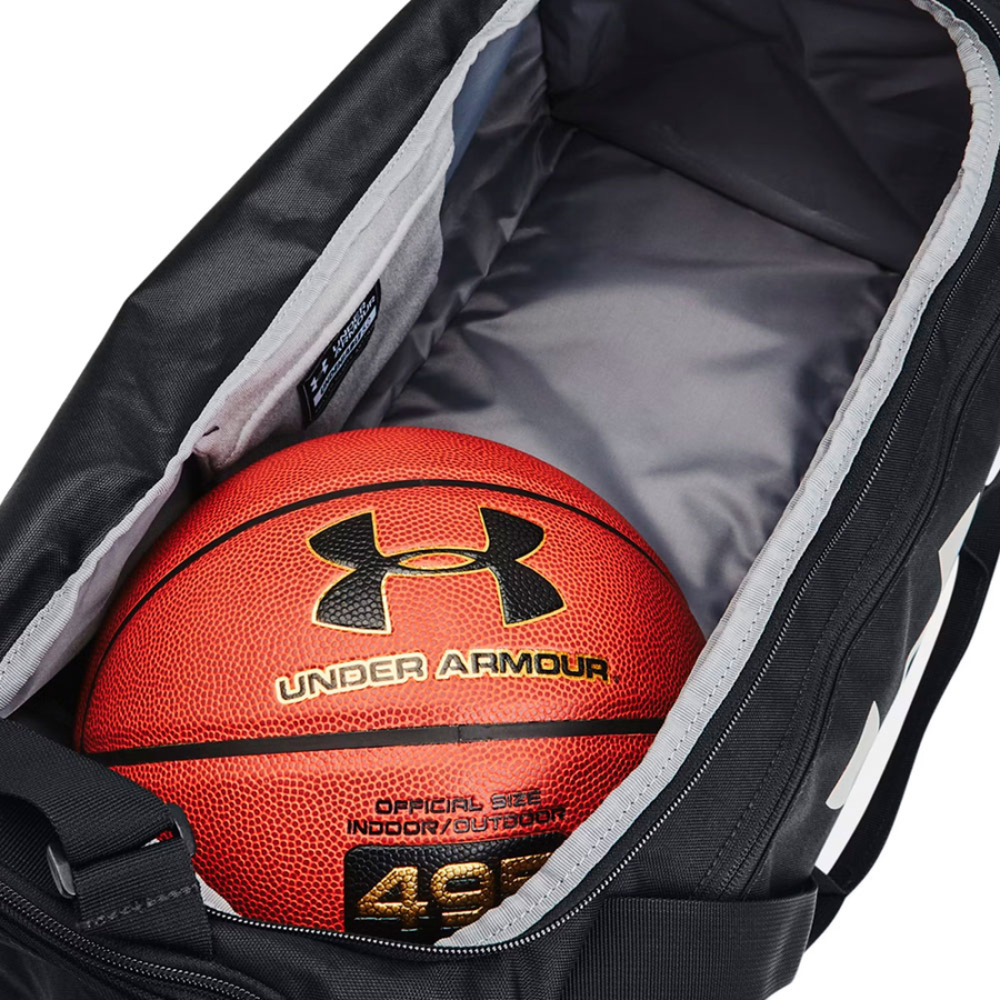 bolsa-de-deporte-pequena-ua-undeniable-50