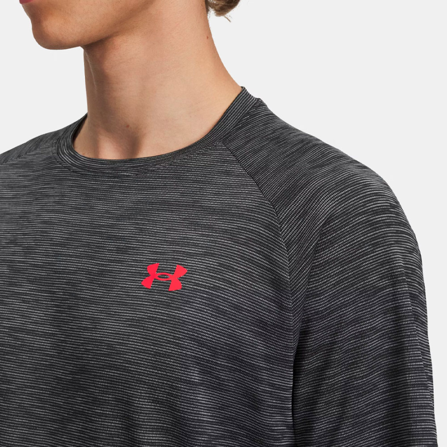 ua-tech-strukturiertes-kurzarm-t-shirt ua-tech-strukturiertes-kurzarm-t-shirt
