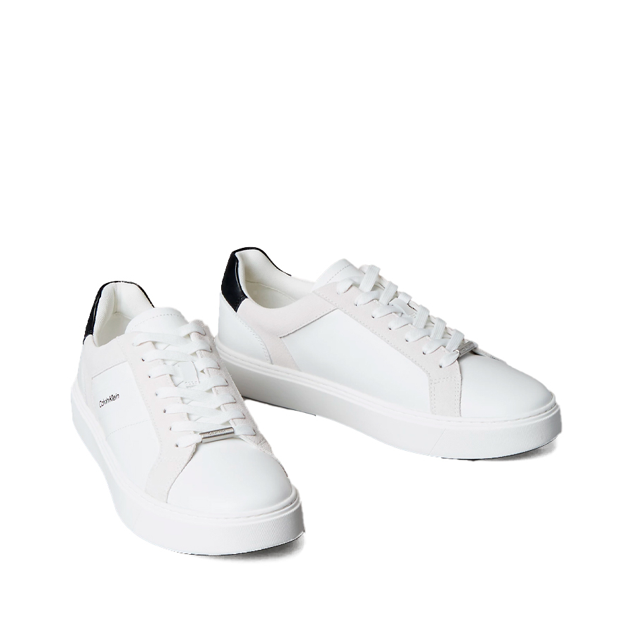 sneaker-aus-leder-und-wildleder-mit-flexibler-sohle sneaker-aus-leder-und-wildleder-mit-flexibler-sohle