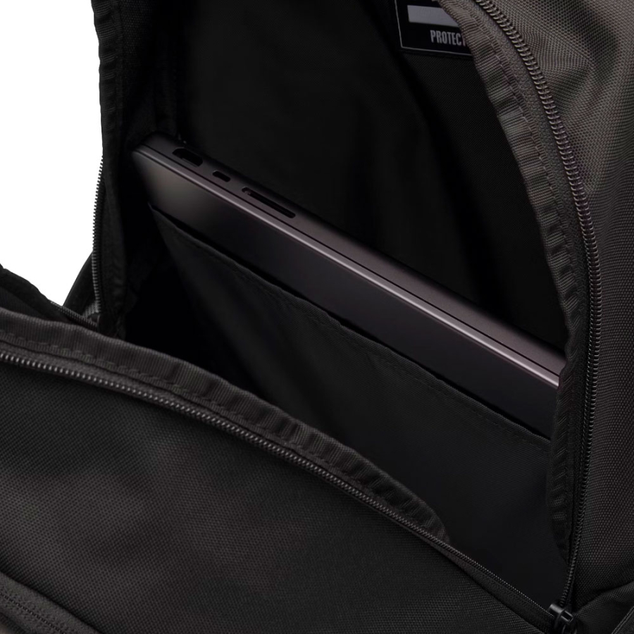 mochila-ua-hustle-lite