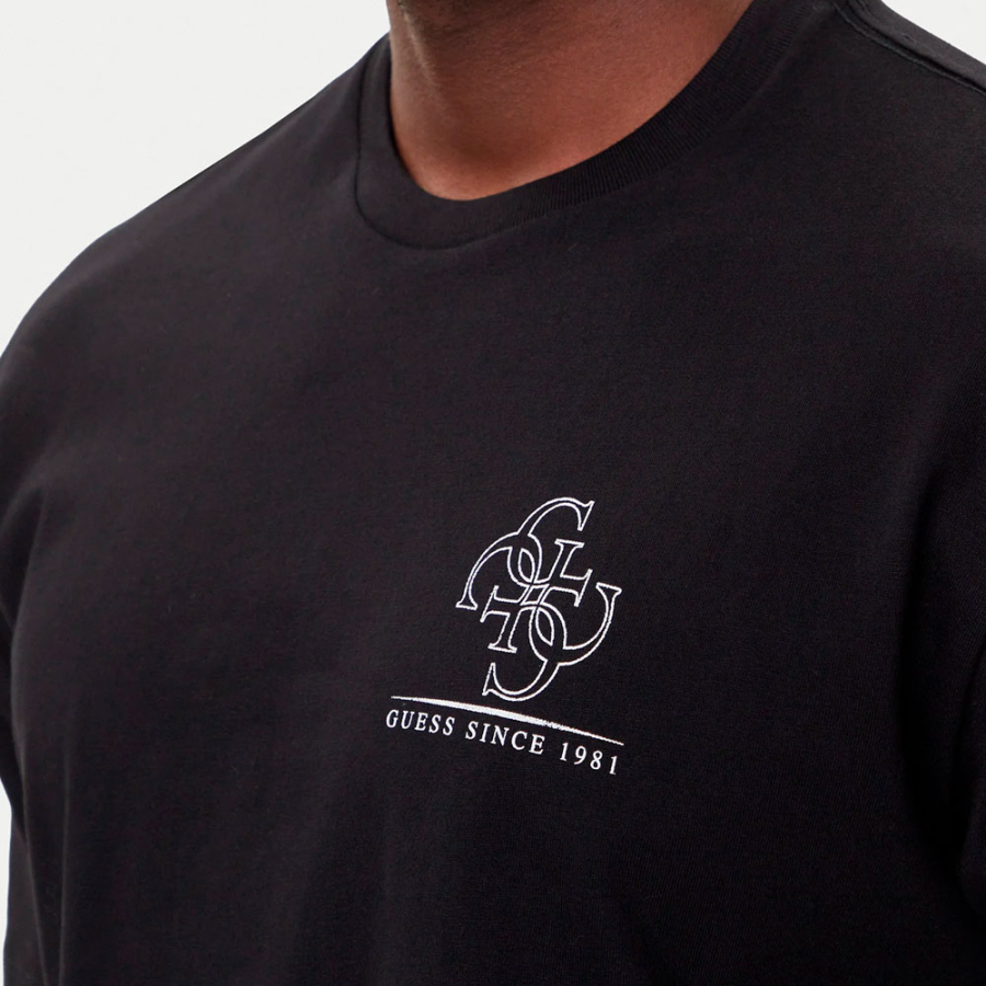 relaxed-fit-t-shirt