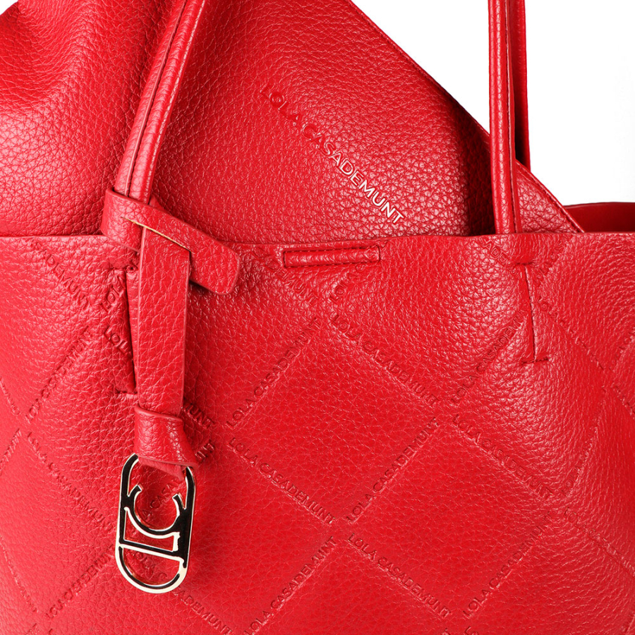 monogrammed-shopper-bag-with-diamond-logo