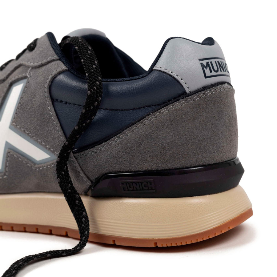 dash-premium-258-sneakers