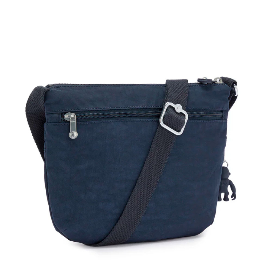 arto-s-umhangetasche arto-s-umhangetasche