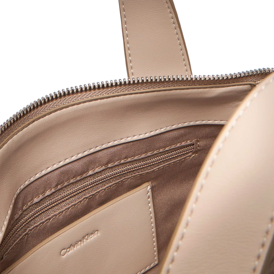 bolso-de-mano-cruzado-convertible-en-jacquard bolso-de-mano-cruzado-convertible-en-jacquard