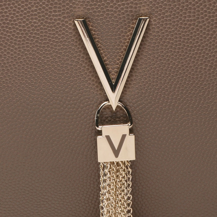 divine-shoulder-bag divine-shoulder-bag