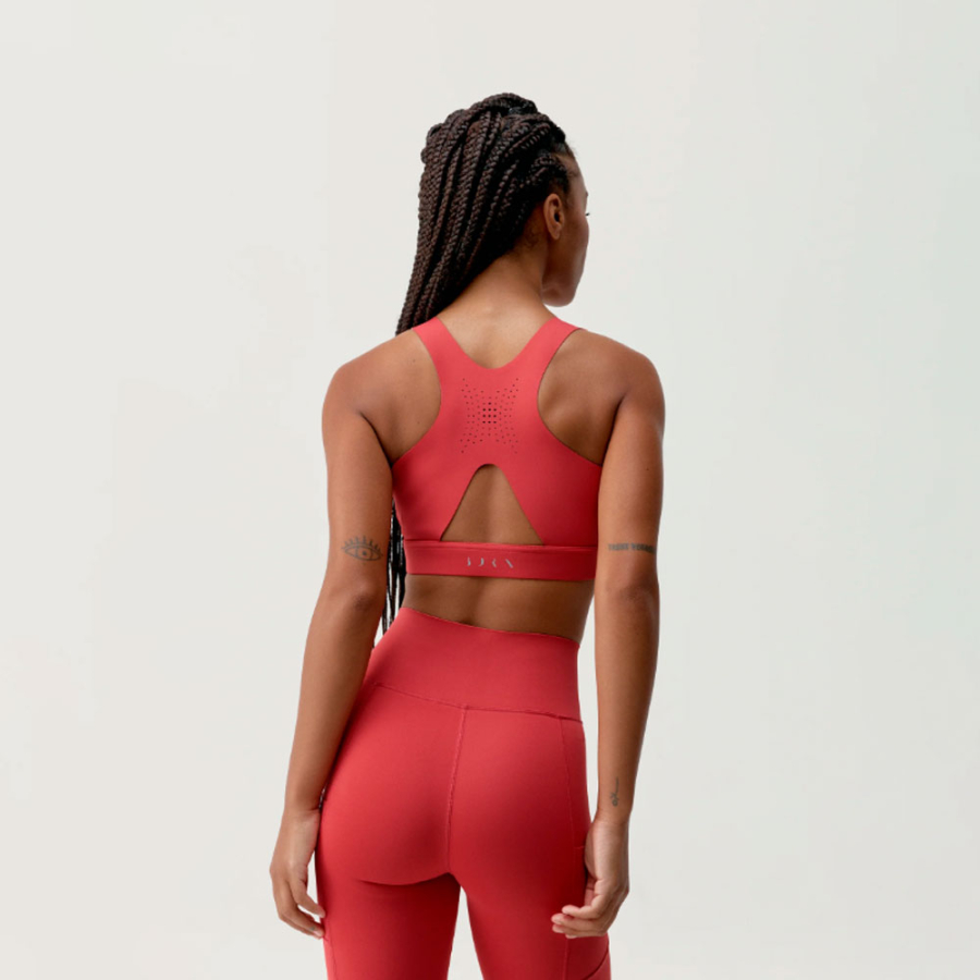 denise-sports-top