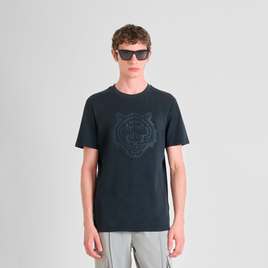 t-shirt-mit-gummiertem-tiger-print