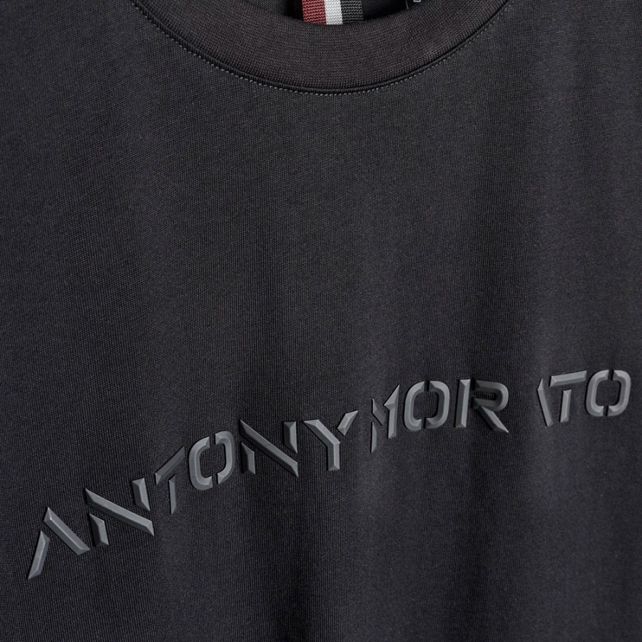 camiseta-com-estampa-de-diamante