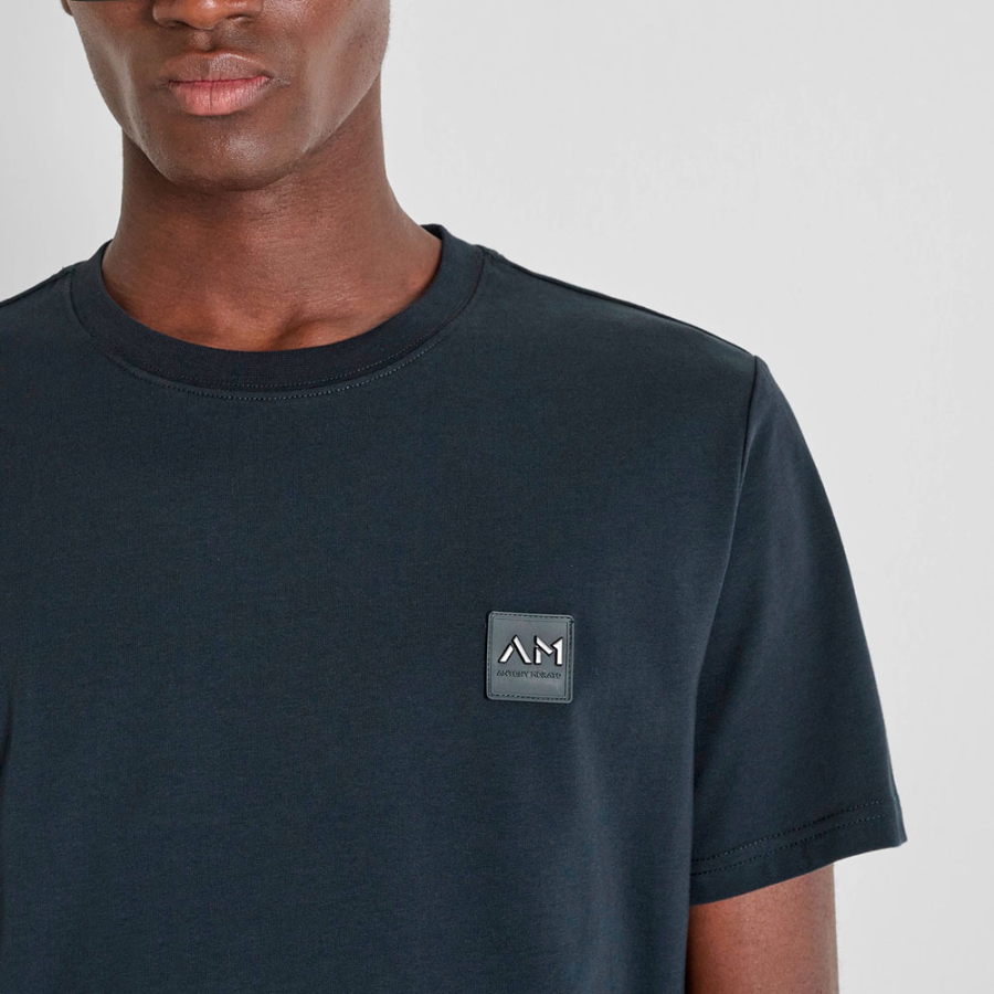 maglietta-con-piccolo-logo-stampato